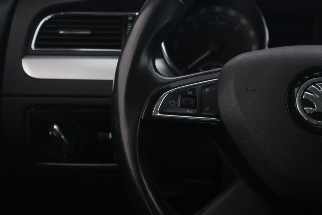 SKODA Superb 2014