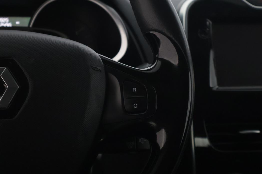 RENAULT Clio 2015