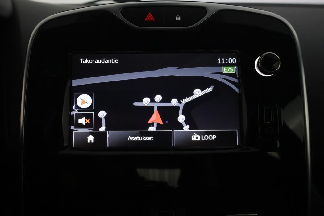 RENAULT Clio 2015