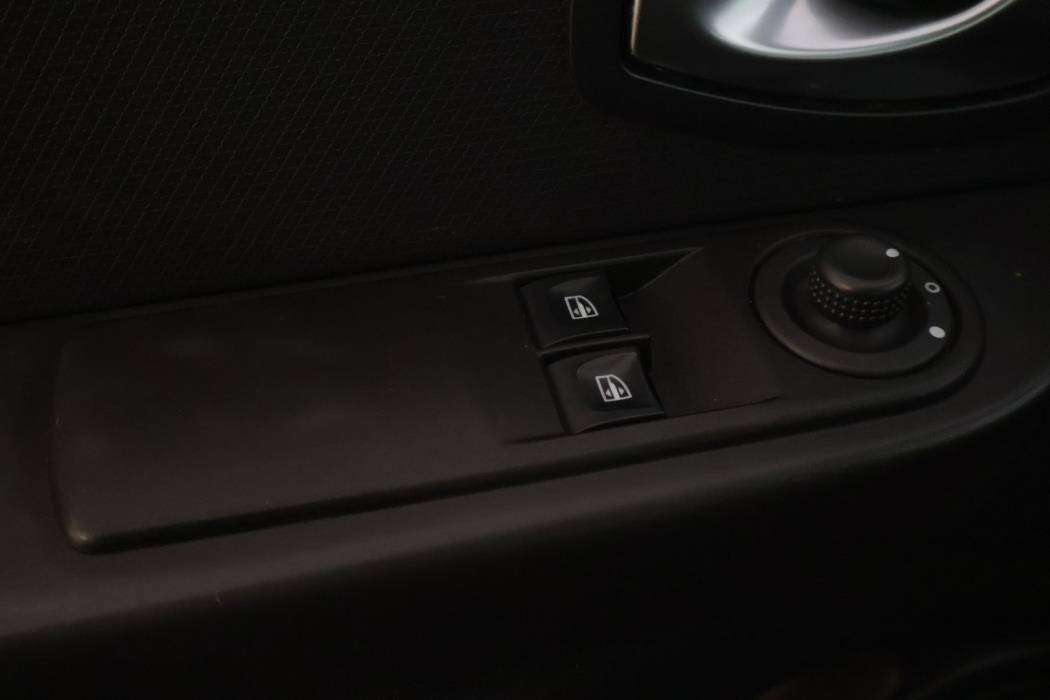 RENAULT Clio 2015