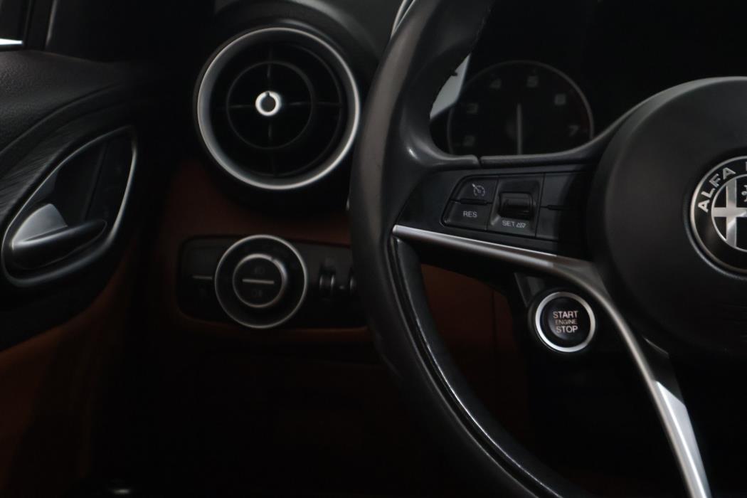 ALFA ROMEO Giulia 2017