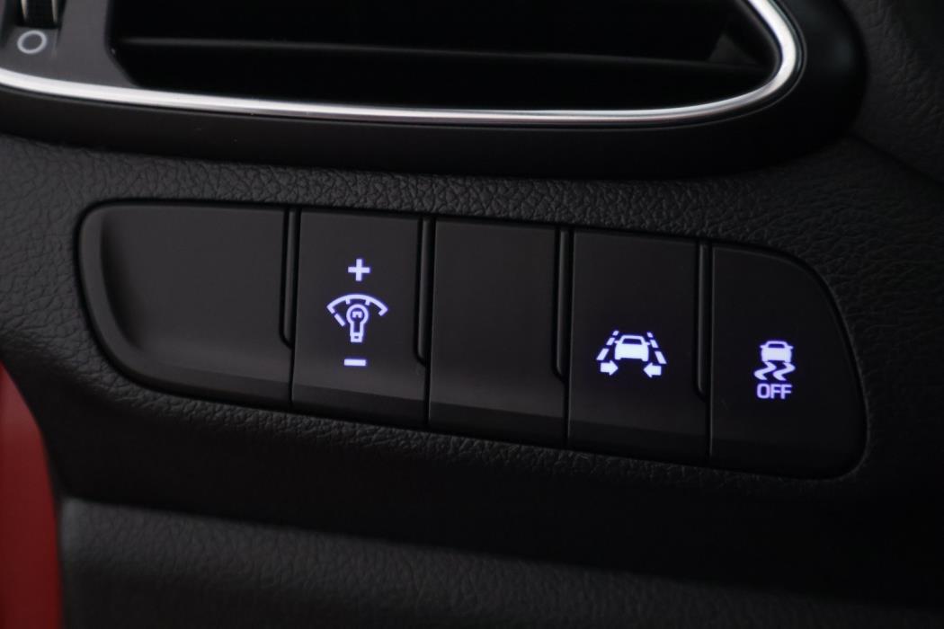 HYUNDAI i30 5d 2018