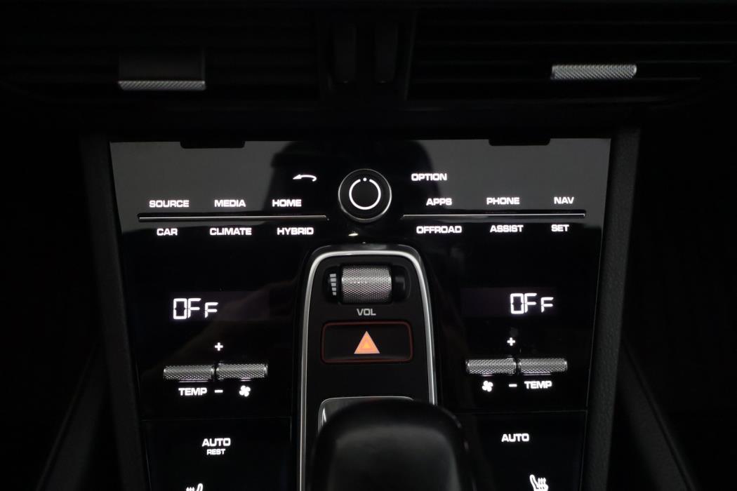 PORSCHE Cayenne 2018