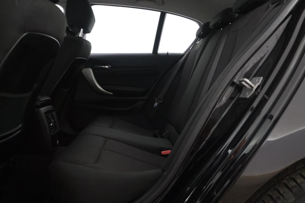 BMW 118 2018