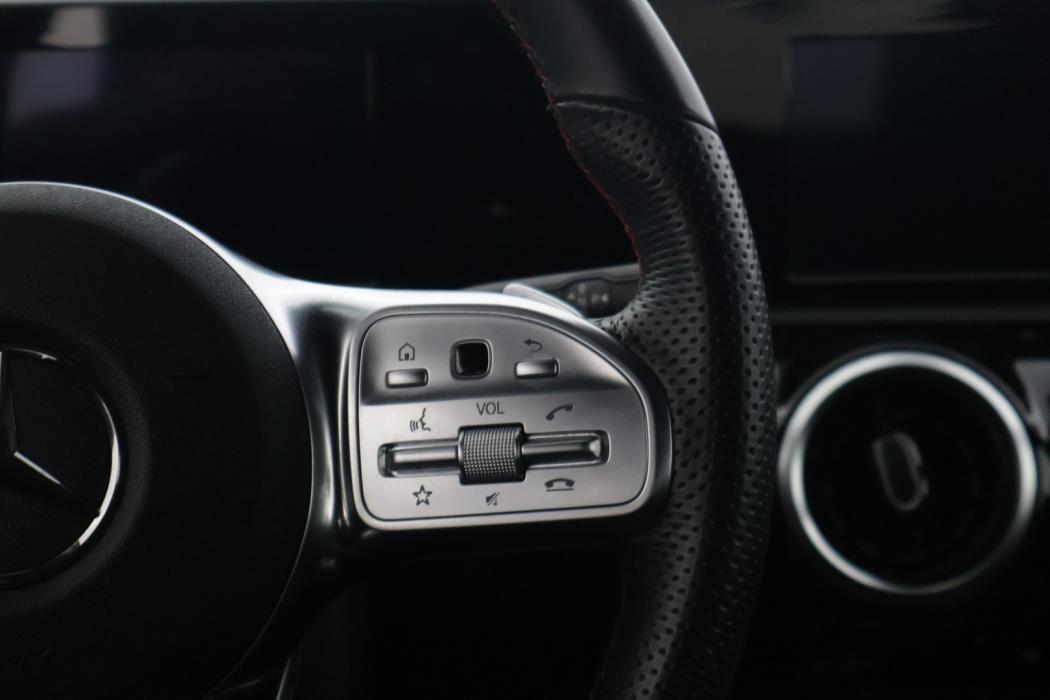 MERCEDES-BENZ CLA 2020