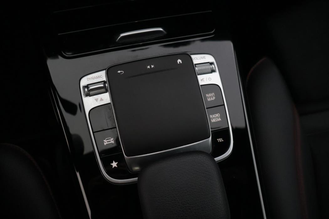 MERCEDES-BENZ CLA 2020