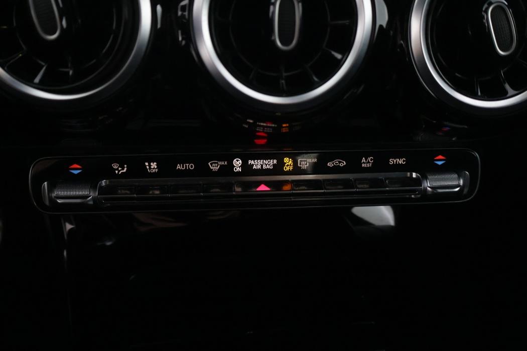 MERCEDES-BENZ CLA 2020