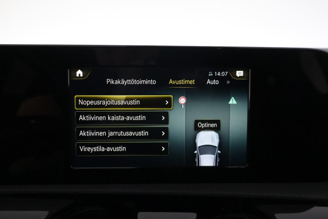 MERCEDES-BENZ CLA 2020