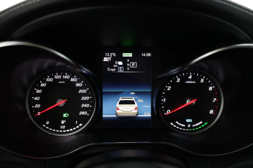 MERCEDES-BENZ GLC 2021