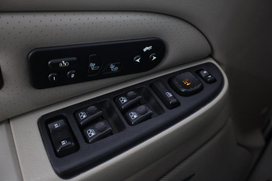 CADILLAC Escalade 2005