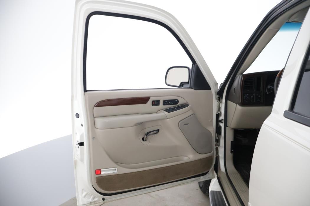 CADILLAC Escalade 2005