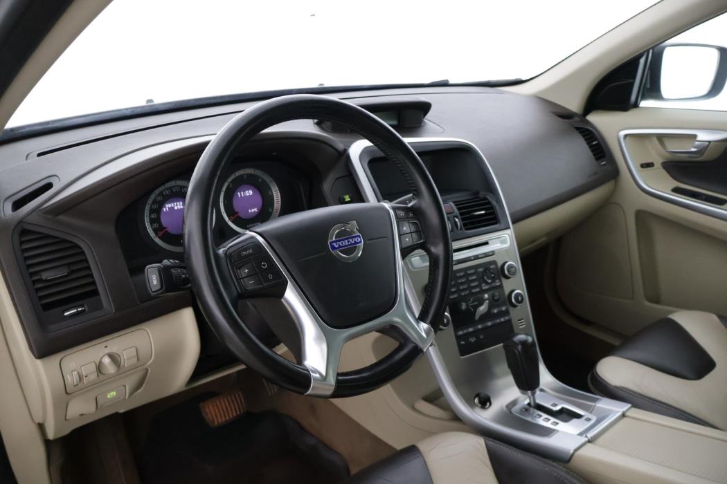 VOLVO XC60 2011