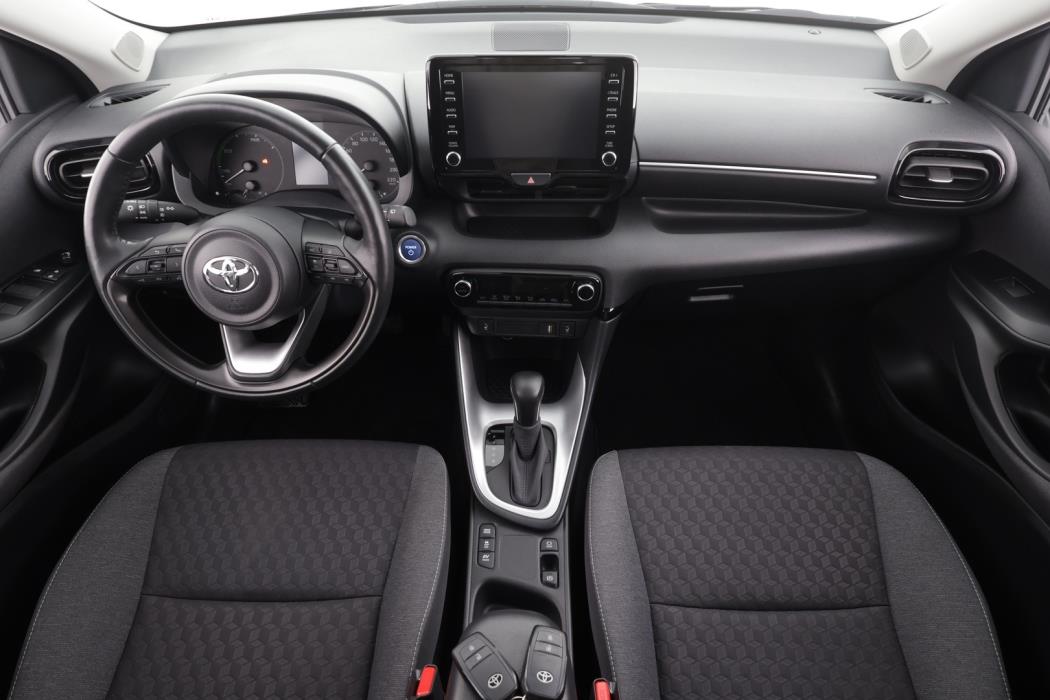 TOYOTA Yaris 2024