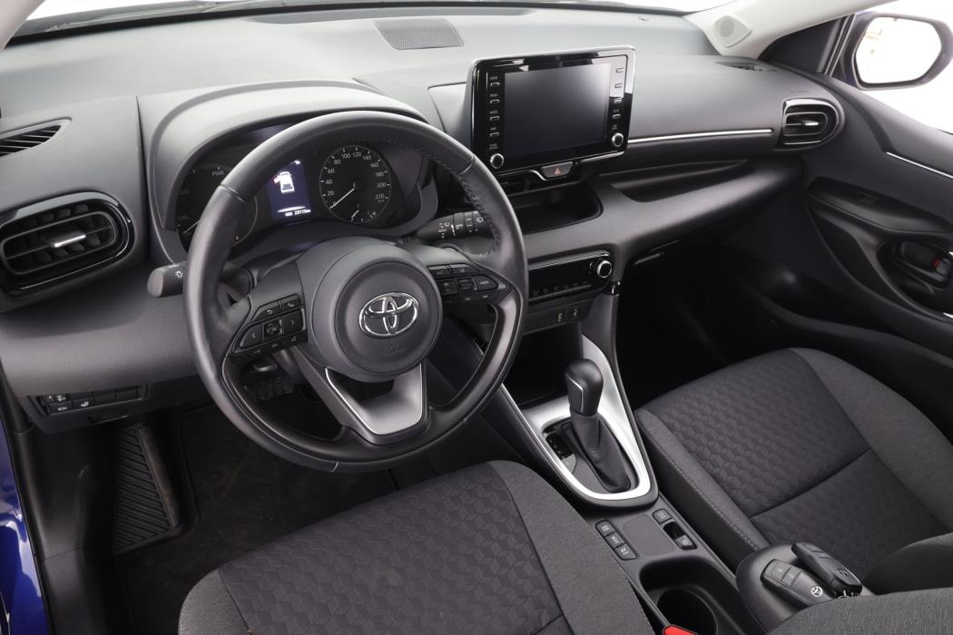 TOYOTA Yaris 2024