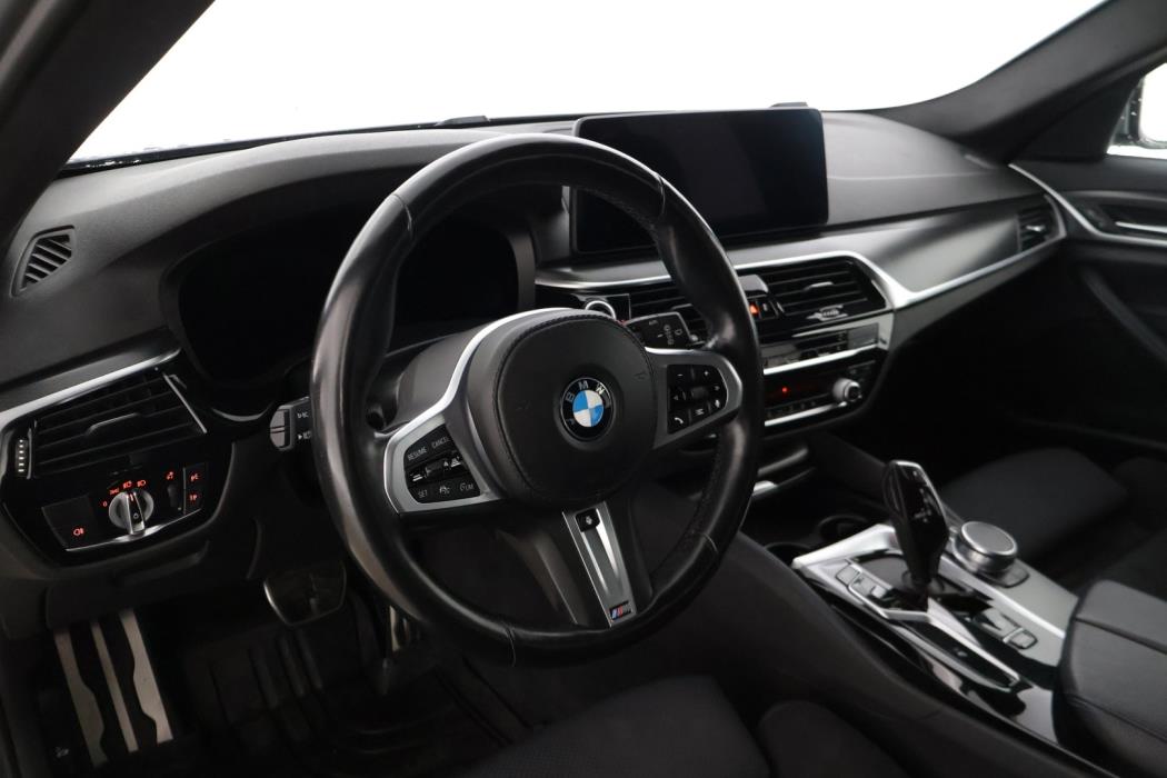 BMW 520 2021