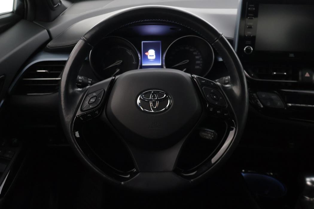 TOYOTA C-HR 2021