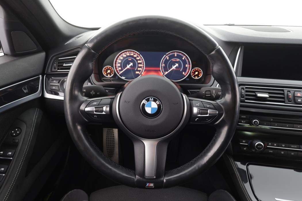 BMW 520 2015