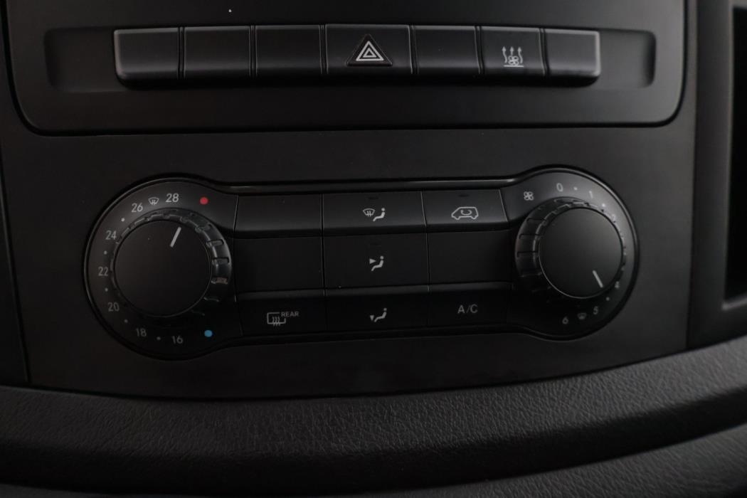MERCEDES-BENZ Vito 2015