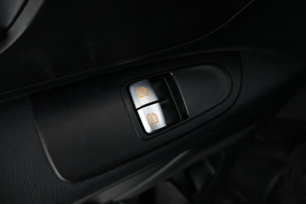 MERCEDES-BENZ Vito 2015