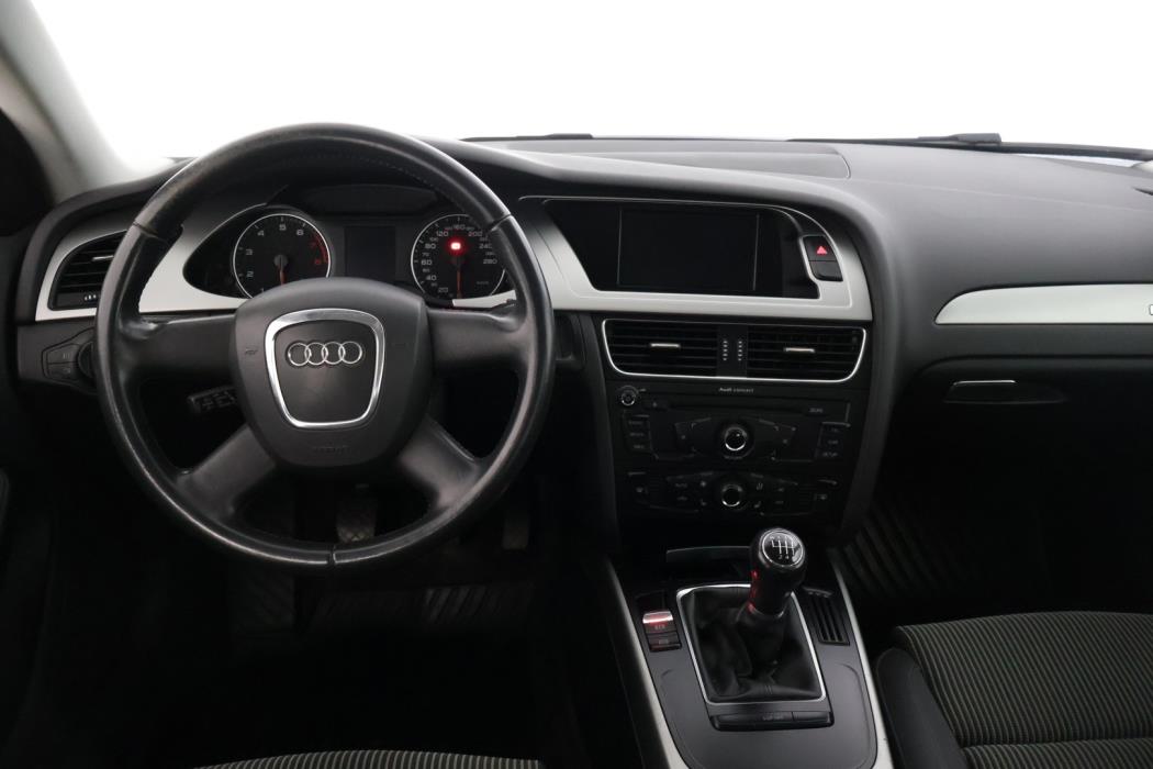 AUDI A4 2009