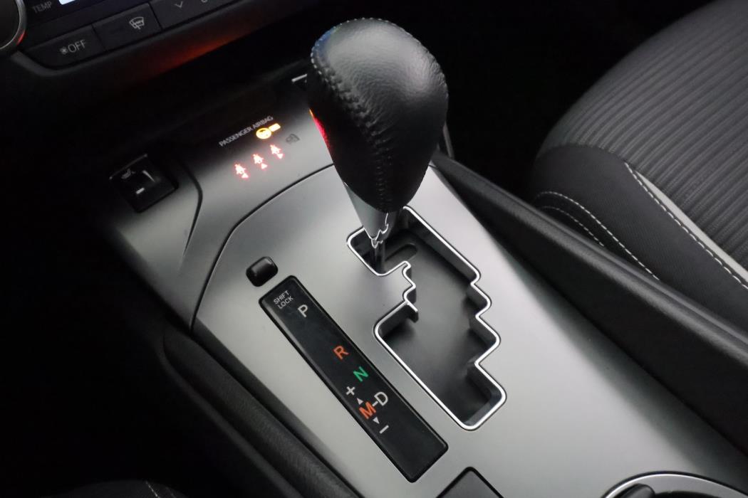 TOYOTA Avensis 2017
