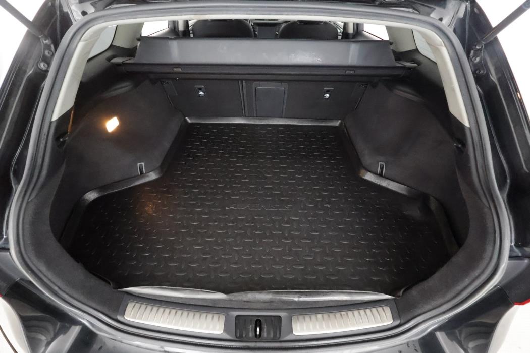TOYOTA Avensis 2017