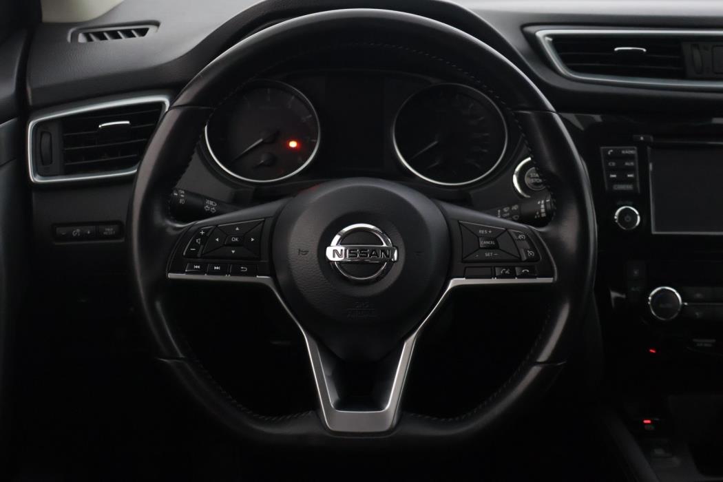 NISSAN Qashqai 2017