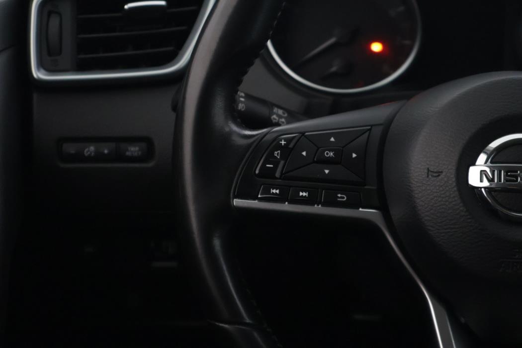 NISSAN Qashqai 2017