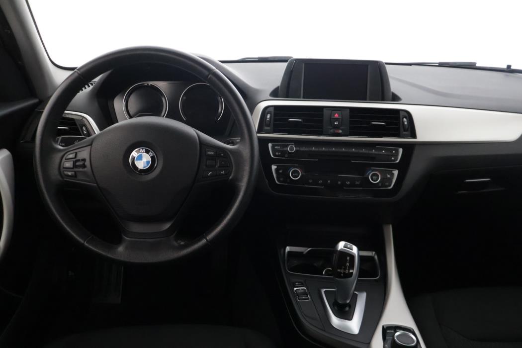 BMW 118 2018