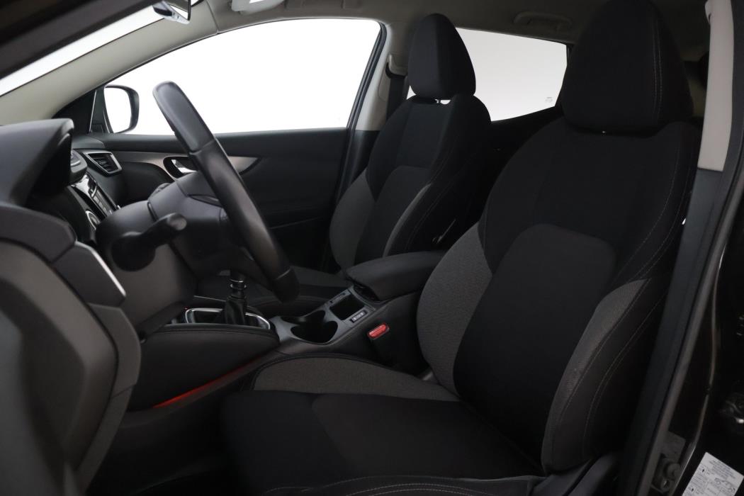 NISSAN Qashqai 2018