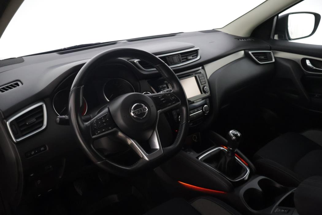 NISSAN Qashqai 2018