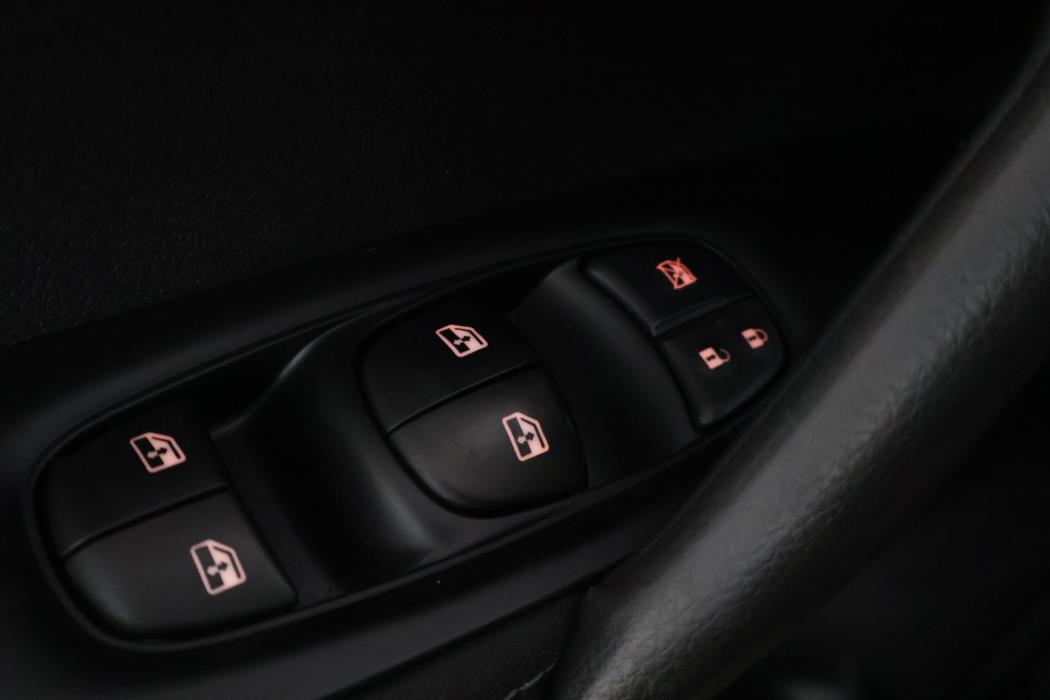 NISSAN Qashqai 2018
