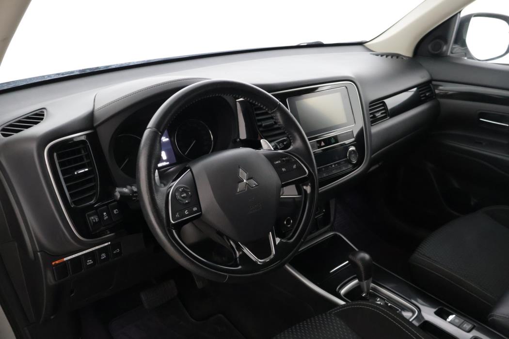 MITSUBISHI Outlander 2019