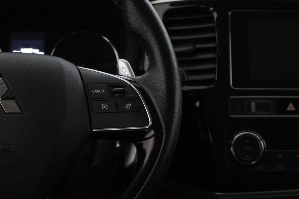 MITSUBISHI Outlander 2019