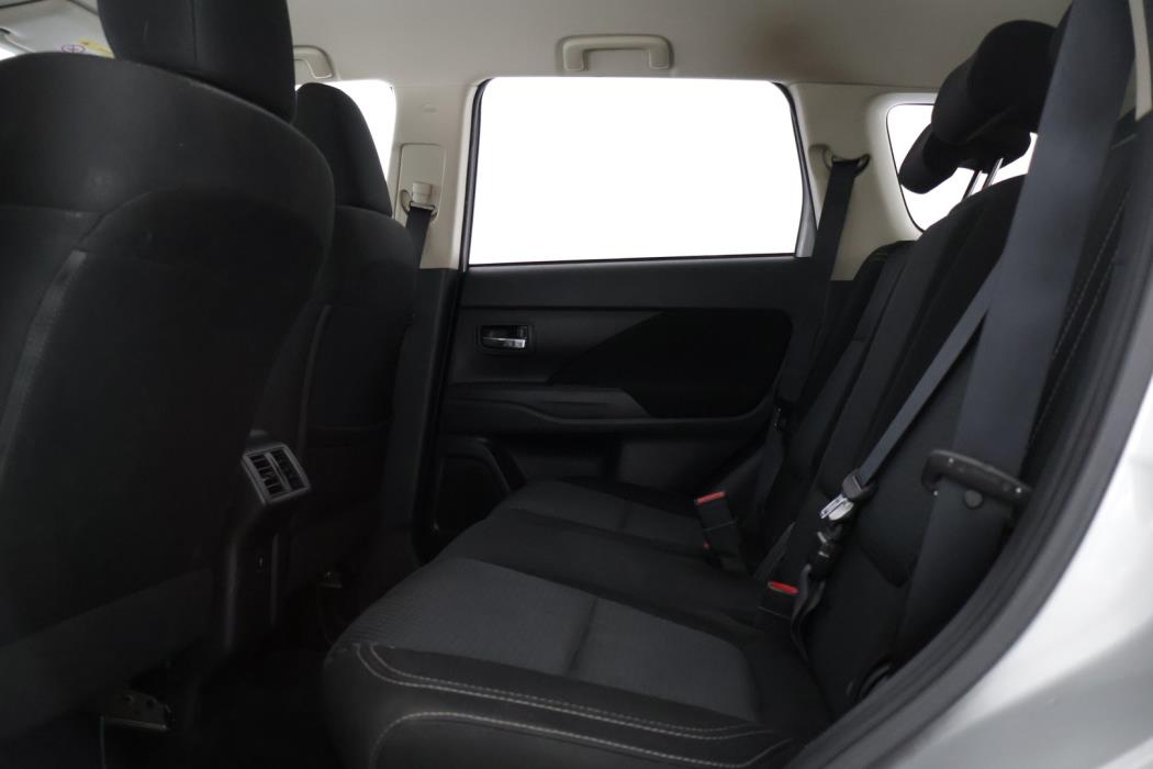 MITSUBISHI Outlander 2019