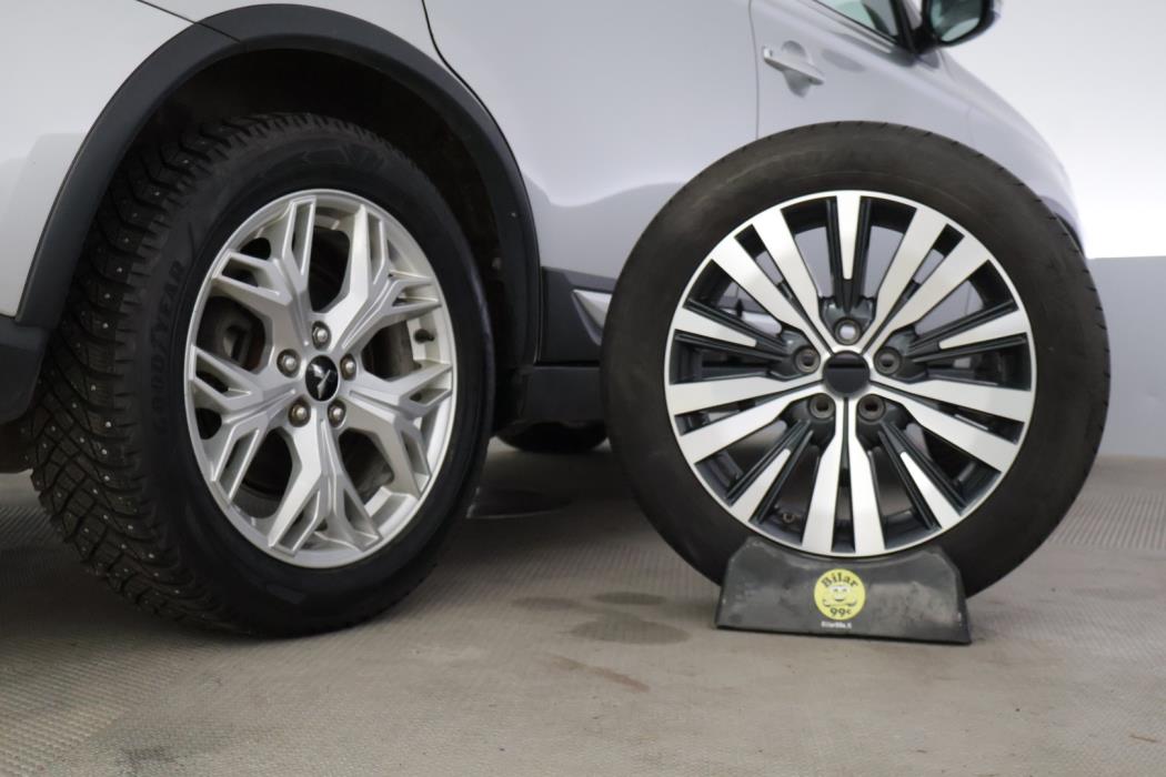 MITSUBISHI Outlander 2019