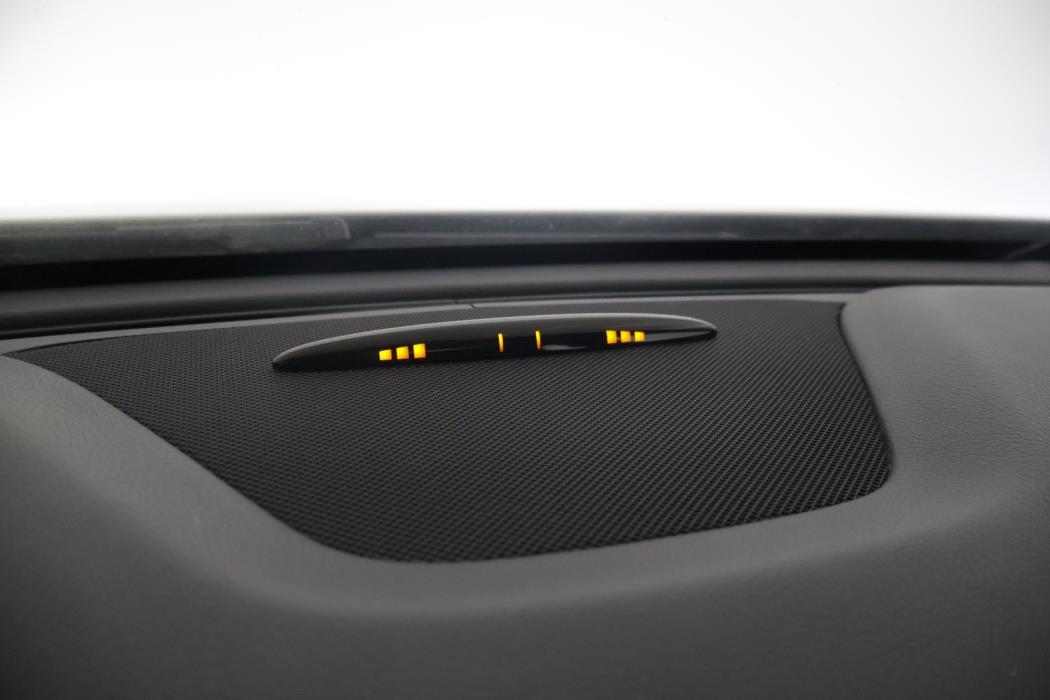 MERCEDES-BENZ A 2015