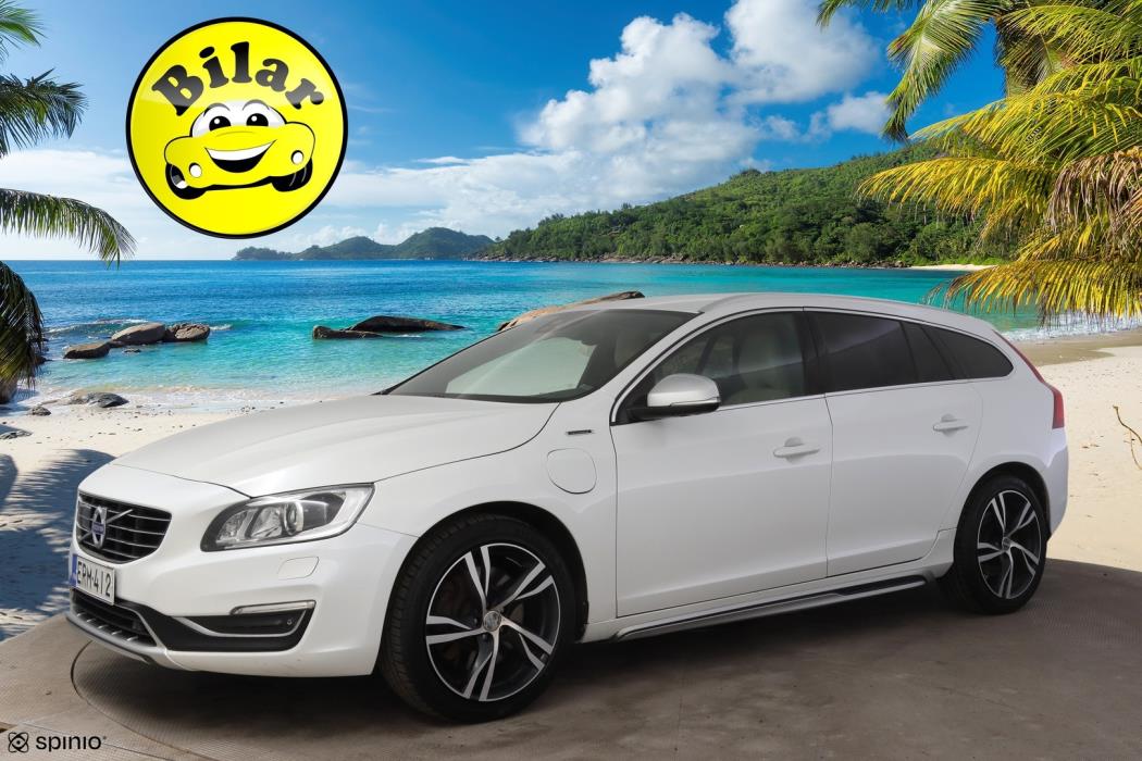 VOLVO V60 2015