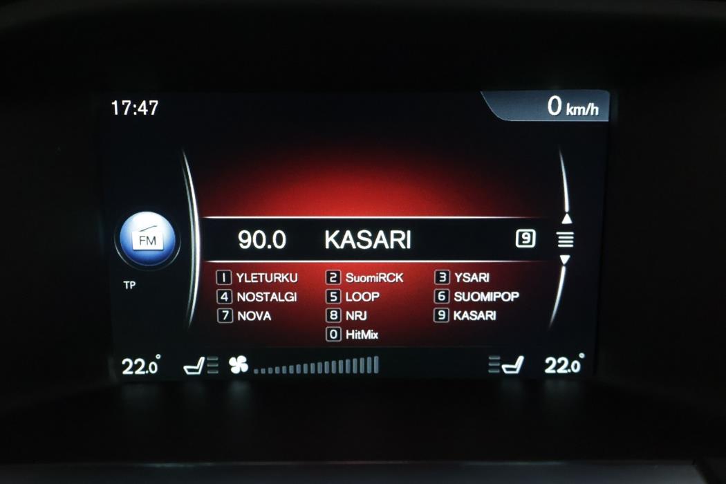 VOLVO V60 2015