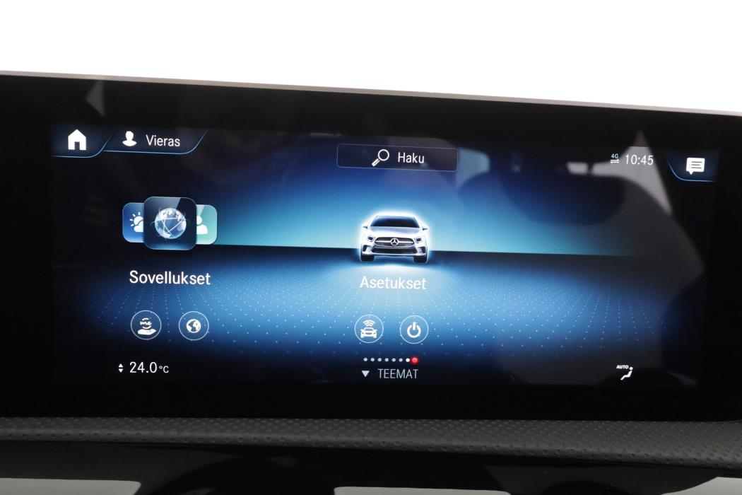 MERCEDES-BENZ A 2020