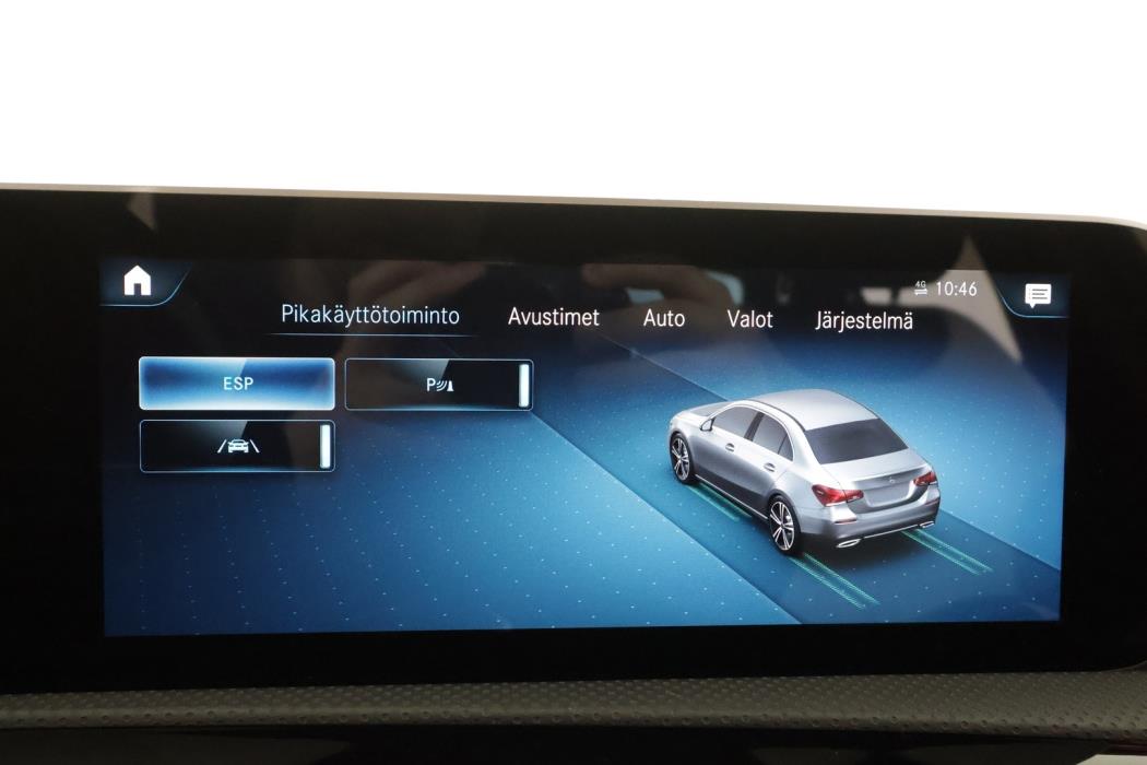 MERCEDES-BENZ A 2020