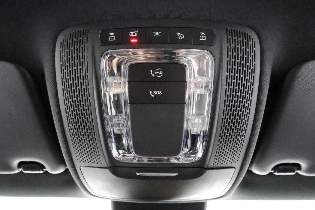 MERCEDES-BENZ A 2020