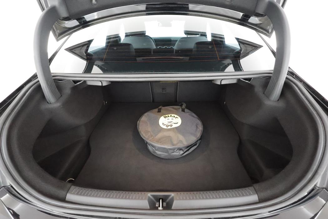 MERCEDES-BENZ A 2020