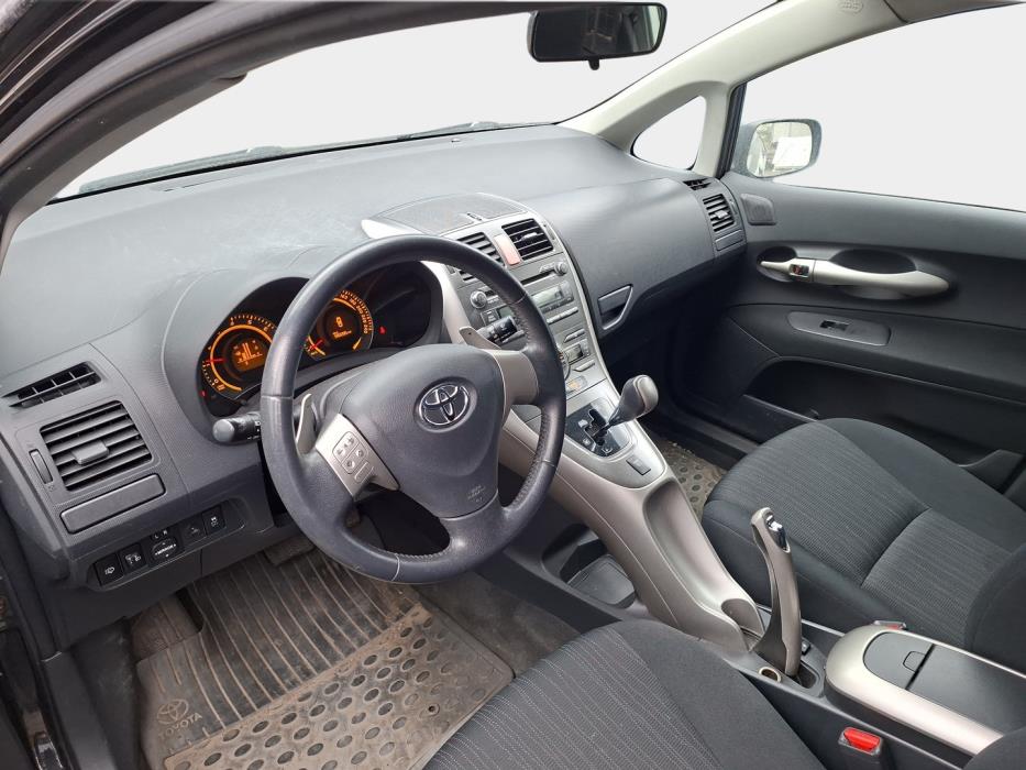 TOYOTA Auris 2008