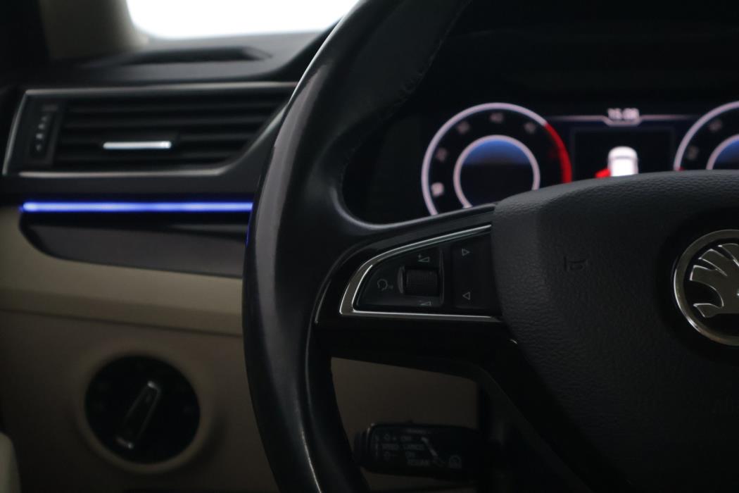 SKODA Superb 2019