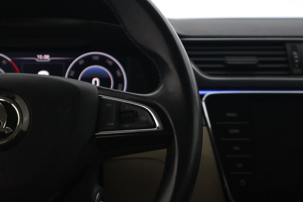 SKODA Superb 2019