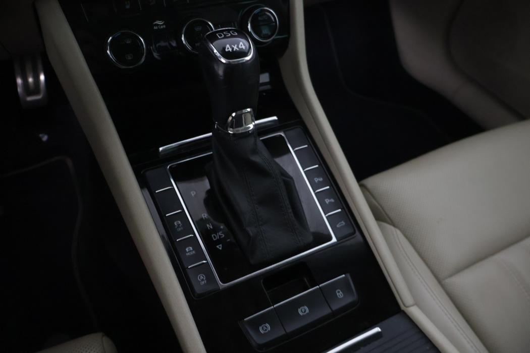 SKODA Superb 2019