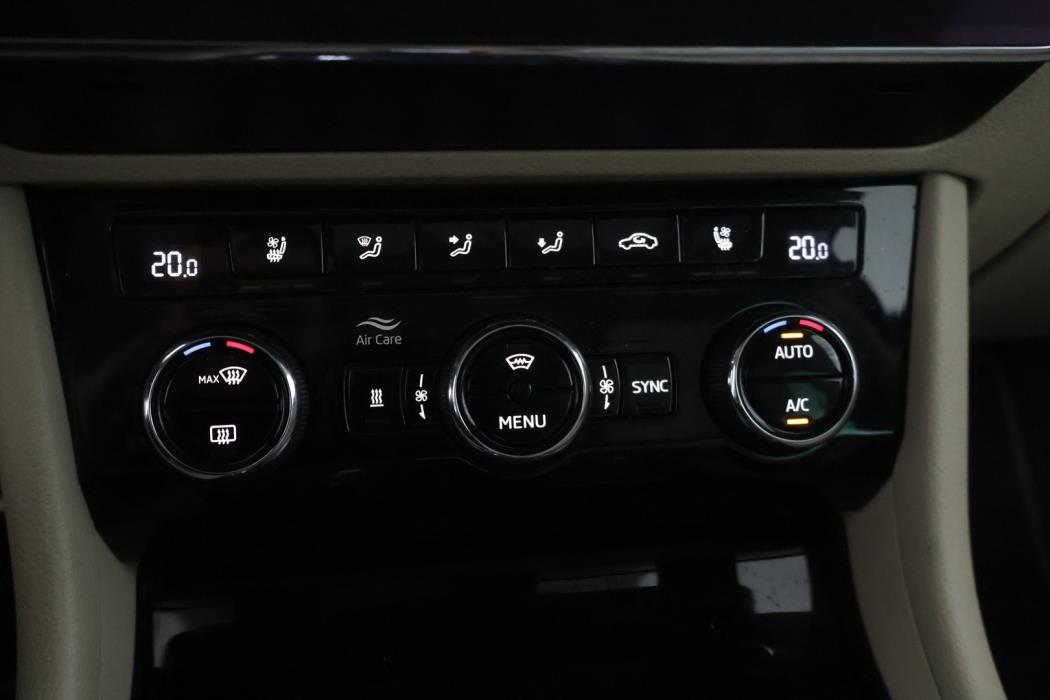 SKODA Superb 2019