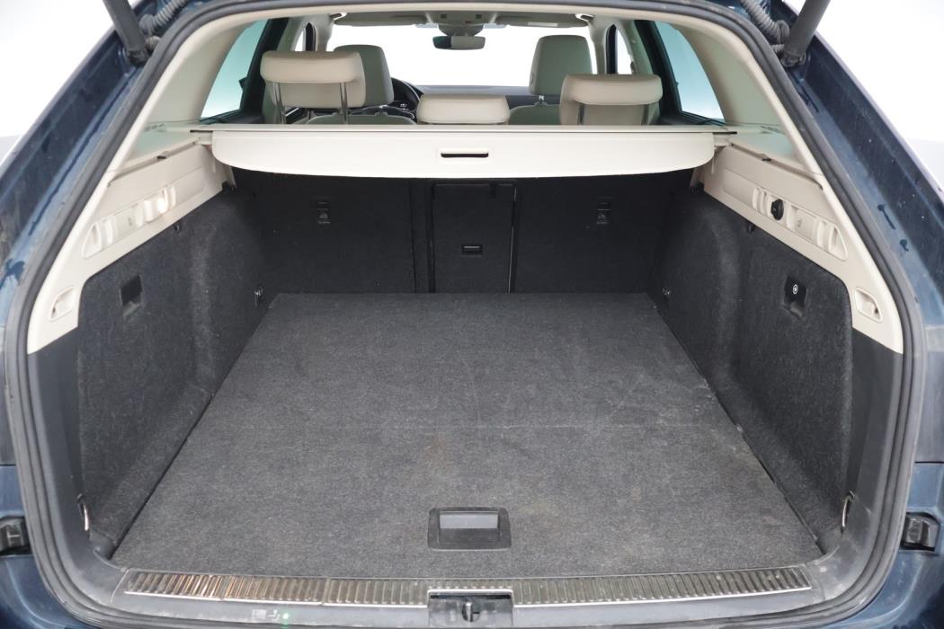 SKODA Superb 2019