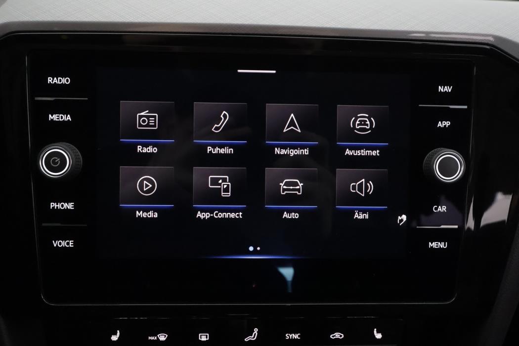 VOLKSWAGEN Passat 2022